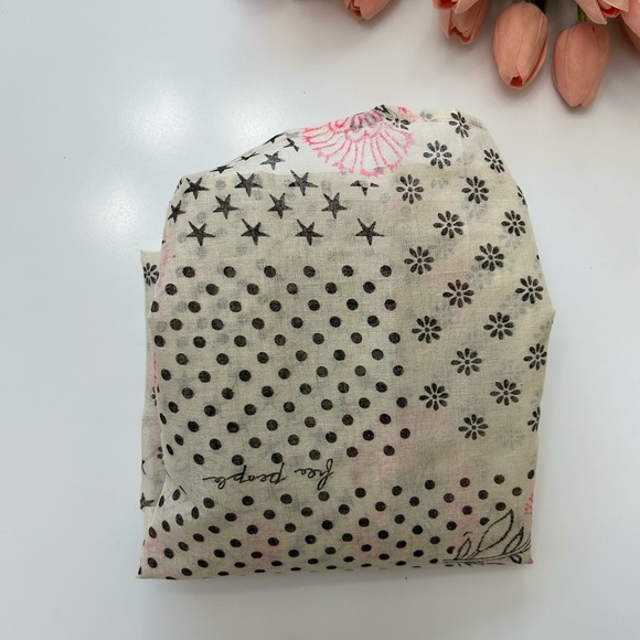 Free people light weight reusable shopping tote bag - Picture 2 of 3